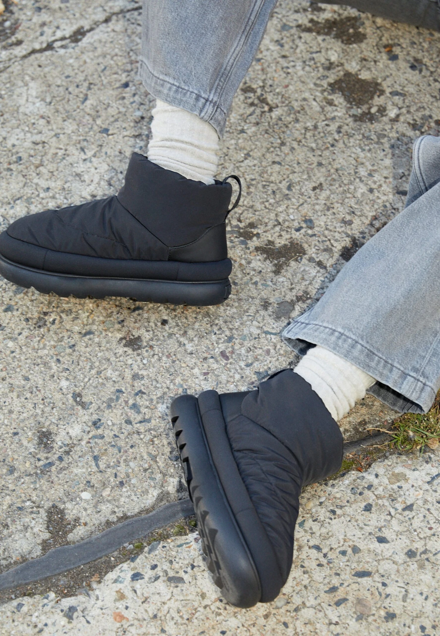 Ugg Classic Maxi Mini - Snowboots- Black 2 Ugg Classic Maxi Mini - Snowboots- Black - Afbeelding 2