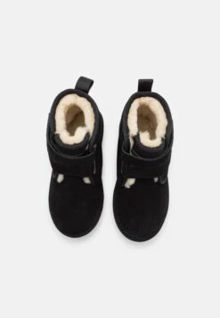 Ugg Neumel Platform Unisex - Korte Laarzen - Black 9 Ugg Neumel Platform Unisex - Korte Laarzen - Black -Ugg d32f3efe5cac40a0ade6008ed5ae2313