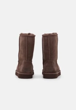 Ugg Classic Short - Korte Laarzen - Burnt Cedar 9 Ugg Classic Short - Korte Laarzen - Burnt Cedar -Ugg d81fcb6ddf9c4df9bd4570f5c8e771db