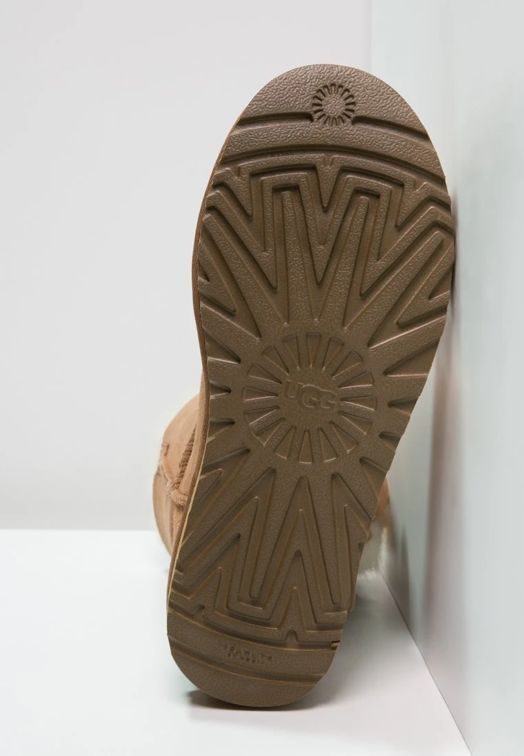 Ugg Bailey Button Ii - Korte Laarzen - Chestnut 6 Ugg Bailey Button Ii - Korte Laarzen - Chestnut - Afbeelding 6