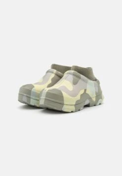 Ugg Tasman X Camopop - Instappers - Moss Green 10 Ugg Tasman X Camopop - Instappers - Moss Green -Ugg e10655bad71341fa89ba70e5048059f9
