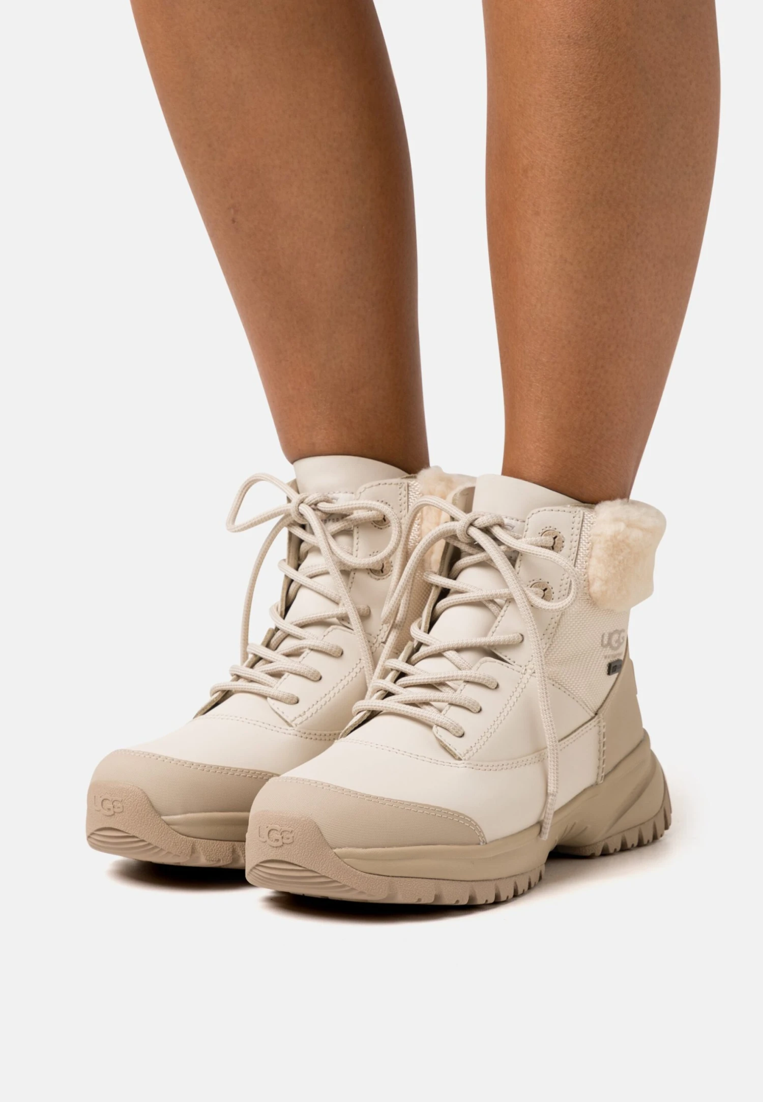 Ugg Yose Fluff - Snowboots- White Pine 1 Ugg Yose Fluff - Snowboots- White Pine