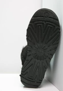 Ugg Mini Bailey Bow - Korte Laarzen - Black 12 Ugg Mini Bailey Bow - Korte Laarzen - Black -Ugg e627d034f97044338cc560aac2eb763b