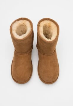 Ugg Classic Ii - Korte Laarzen - Chestnut 12 Ugg Classic Ii - Korte Laarzen - Chestnut -Ugg edf1a937fb3e429ea1e0bcb8ab52af54