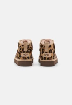 Ugg Classic Ultra Mini Spotty - Snowboots- Natural 9 Ugg Classic Ultra Mini Spotty - Snowboots- Natural -Ugg f085a88870f3425ab9fe436df0e823a1