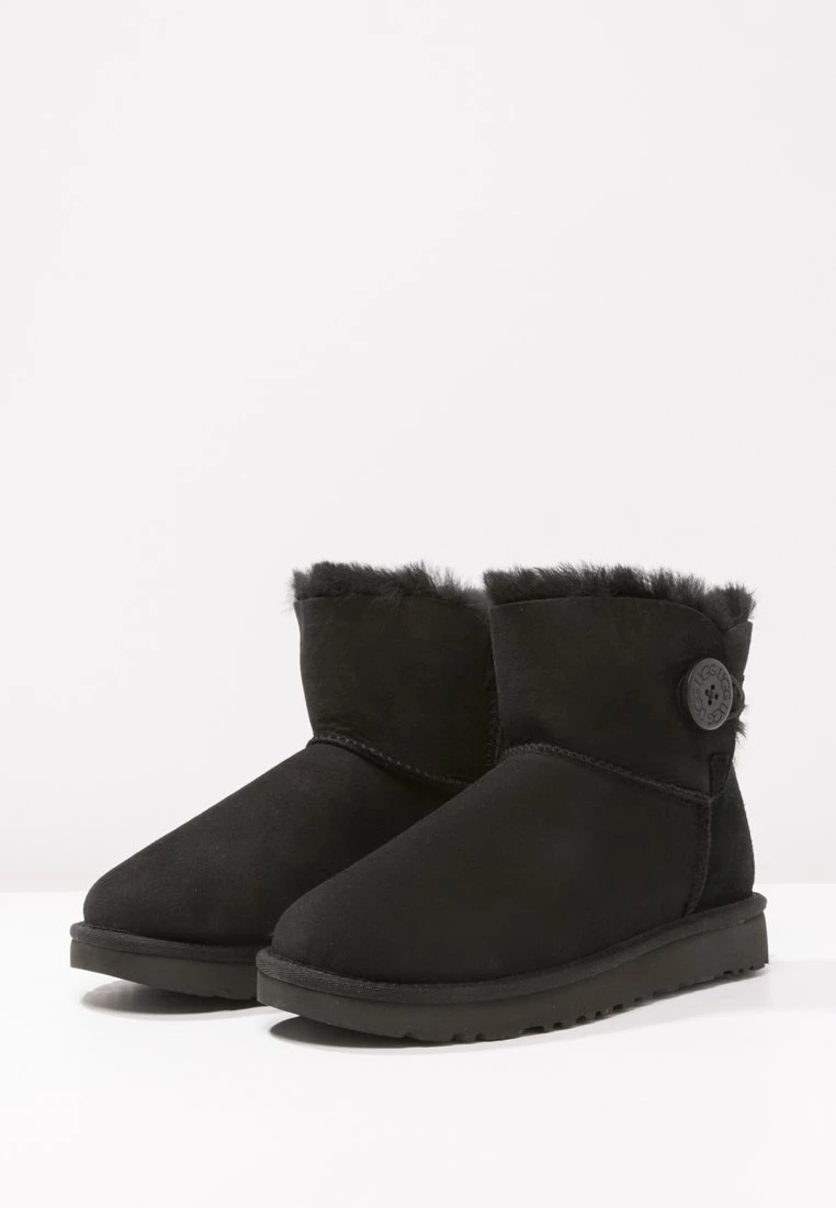 Ugg Mini Bailey Button - Korte Laarzen - Black 6 Ugg Mini Bailey Button - Korte Laarzen - Black - Afbeelding 6
