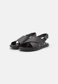 Ugg Solivan Slingback - Sandalen - Black -Ugg f7f7967f44ae4e89b6642a22afe35c2d