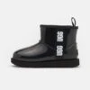Ugg Classic Clear Mini Ii - Regenlaarzen - Black